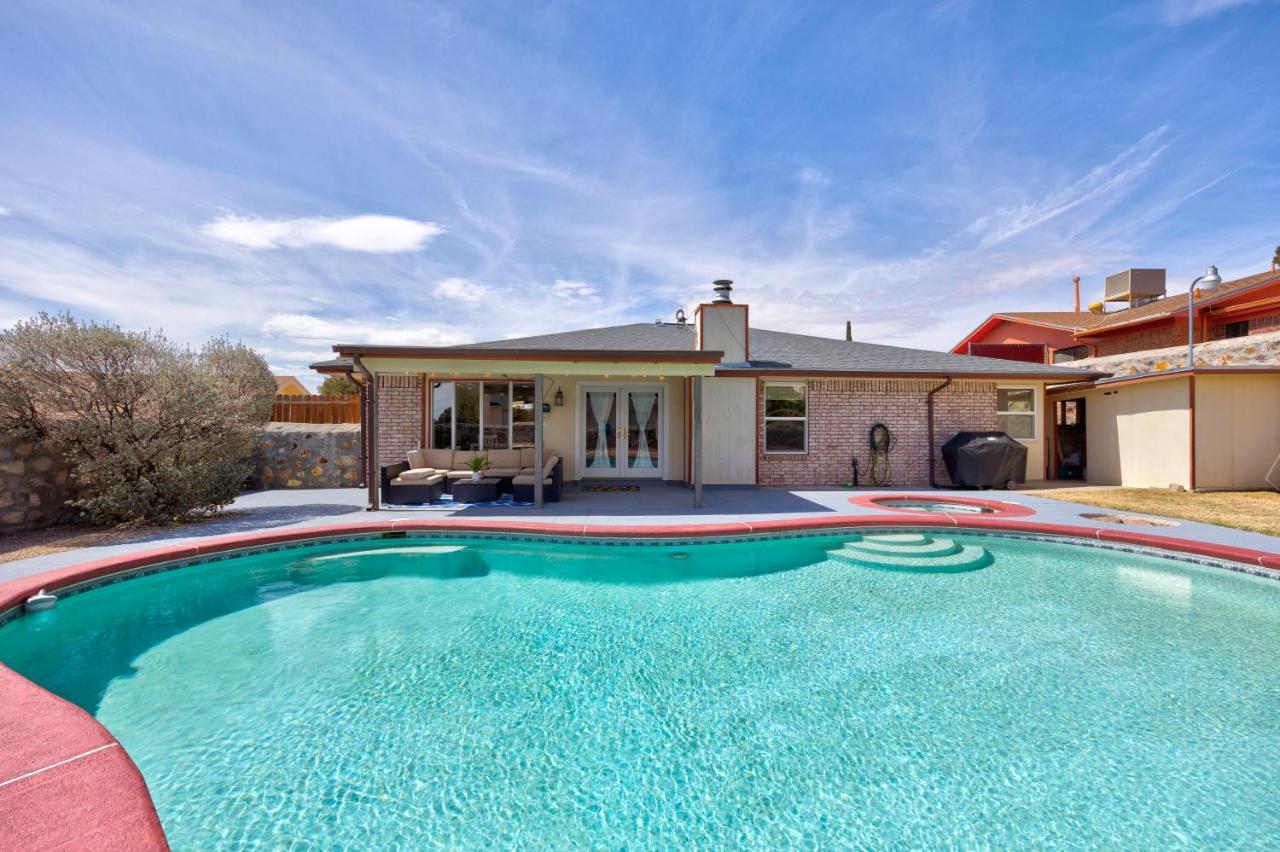 Home With Mountain View/Pool/Tub El Paso Eksteriør bilde