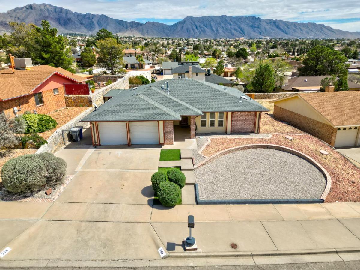 Home With Mountain View/Pool/Tub El Paso Eksteriør bilde