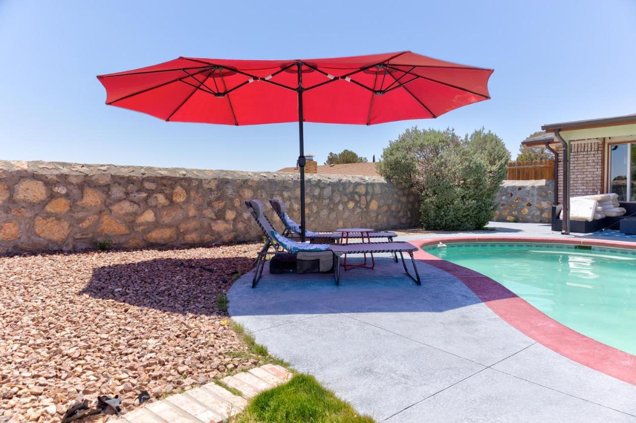 Home With Mountain View/Pool/Tub El Paso Eksteriør bilde